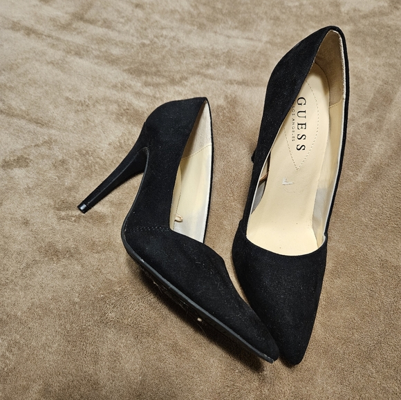 Guess Pointy Toe Heels/Pumps - Picture 2 of 5